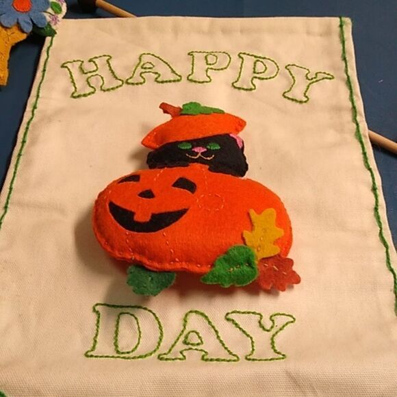 Holiday Calendar Handmade Embroidered Felt/Stuffed Holiday Wall Hanging - Picture 2 of 9